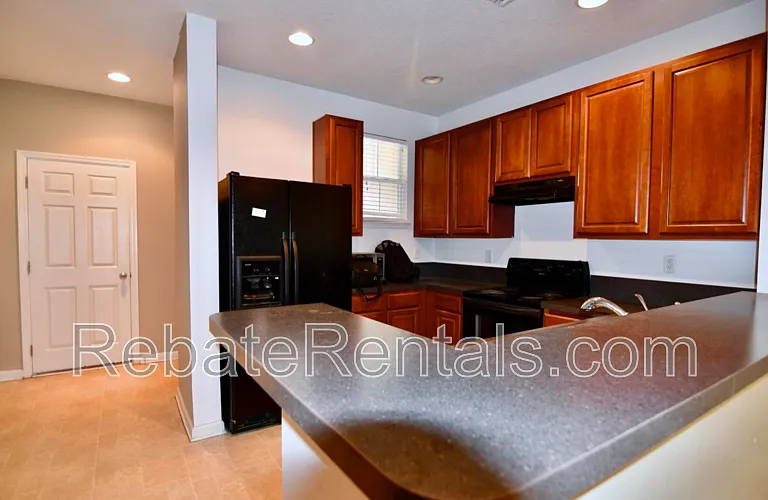 2379 Sunset Bluff Dr — Photo 5