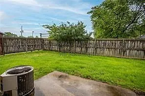 2 bed, 2.0 bath, 969 sqft, $1,150 — Photo 4