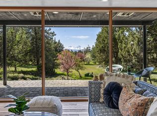 20475 Rogers Rd, Bend, OR 97703