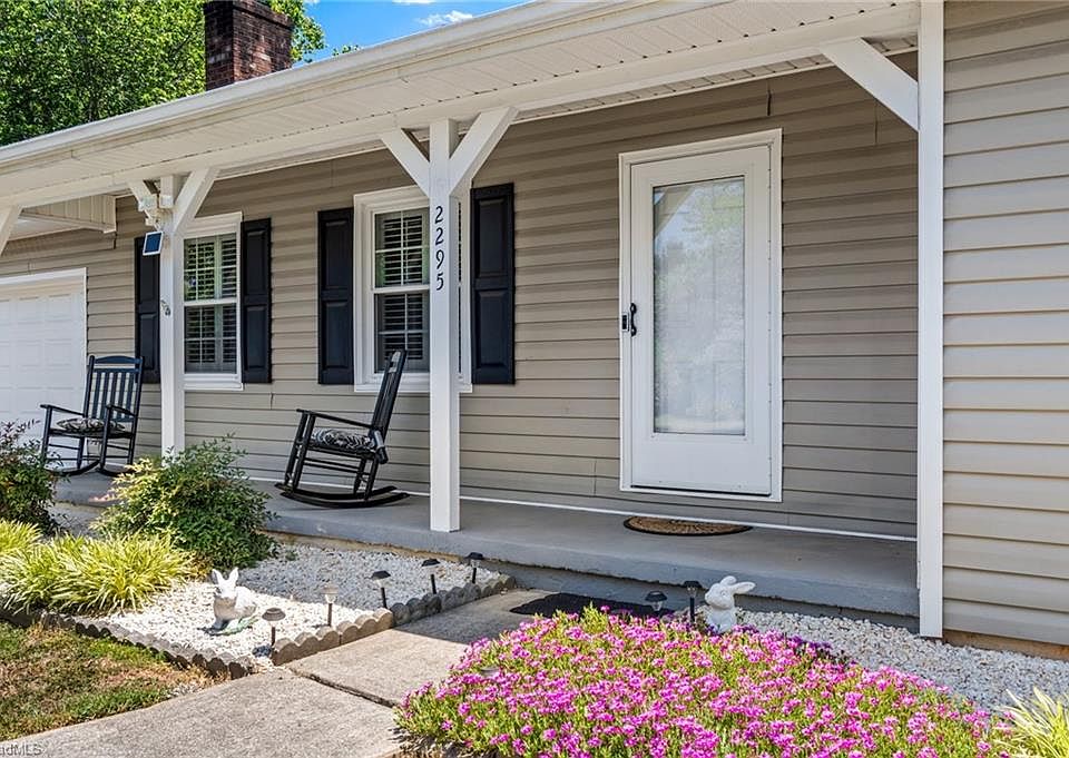 1st image of 2295 Winterberry Dr