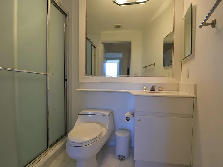 707 Crandon Blvd #Penthouse 8 — Photo 9