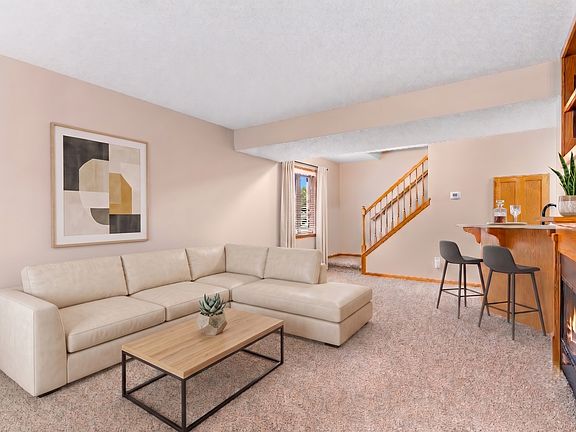 3rd image of 1585 Millpond Ct