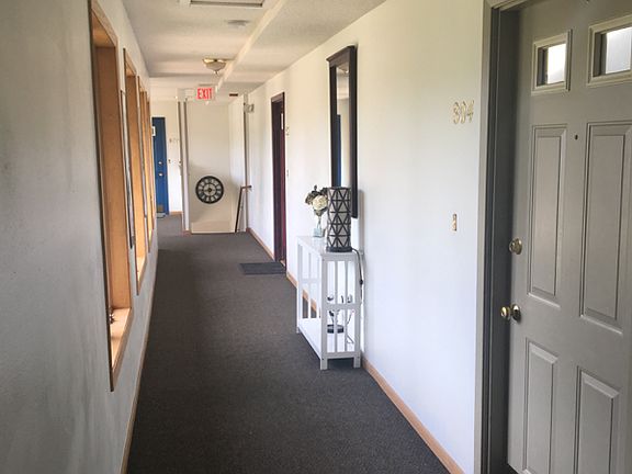 2nd image of 804 Cross Park Ave