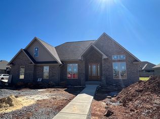 101 Scarlette Ln, Muscle Shoals, AL 35661