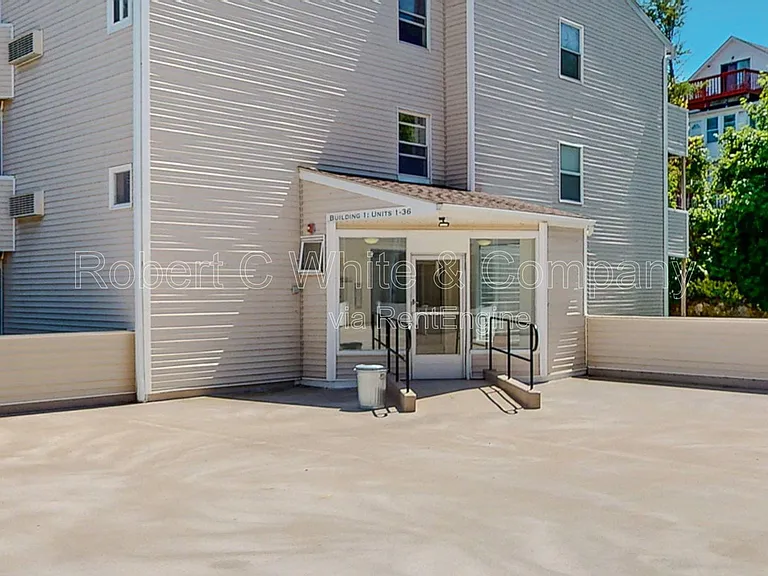 163 South St #33 — Photo 4