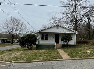 500 Curtis St, Paris, TN 38242