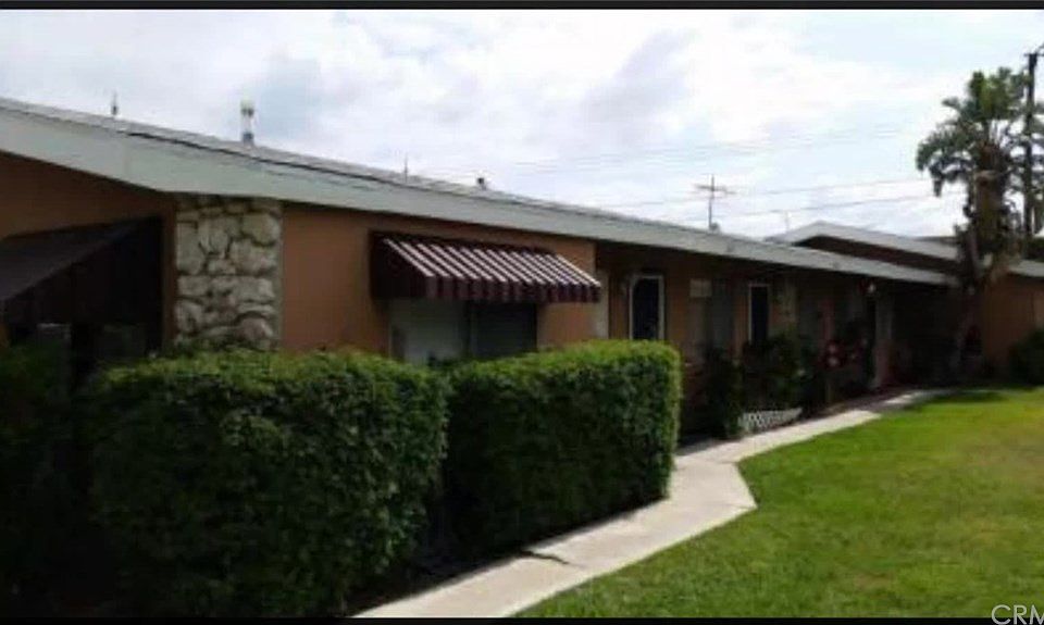2nd image of 241 S Park Ln