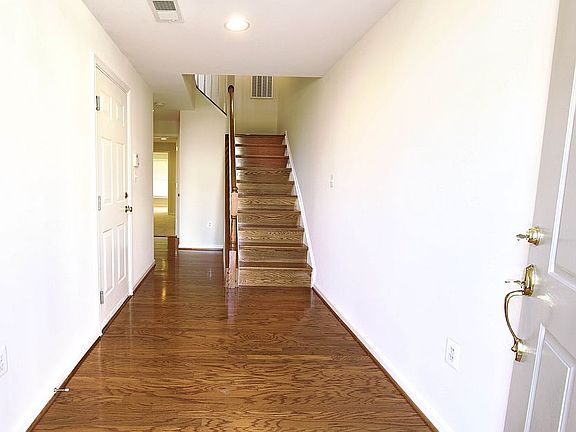 3rd image of 5205 Prairie Willow Ln