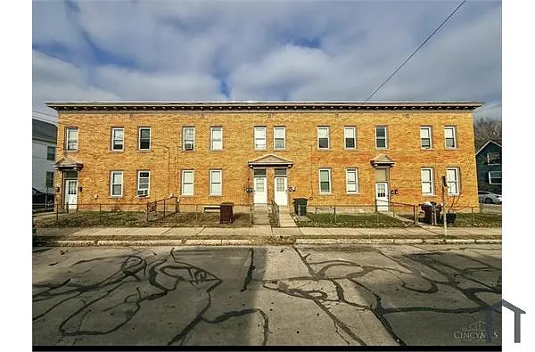 Building Photo - 1762 Cleveland Ave #1