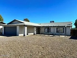 4 bed, 2.0 bath, 1761 sqft, $2,295 — Photo 1