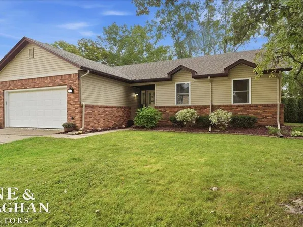 1851 Drawbridge Ct, Marysville, MI 48040