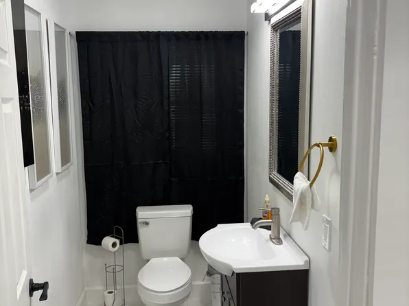 1820 N Macgregor Way, Houston, TX 77023