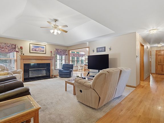 3rd image of 25006 W Sandra Ln