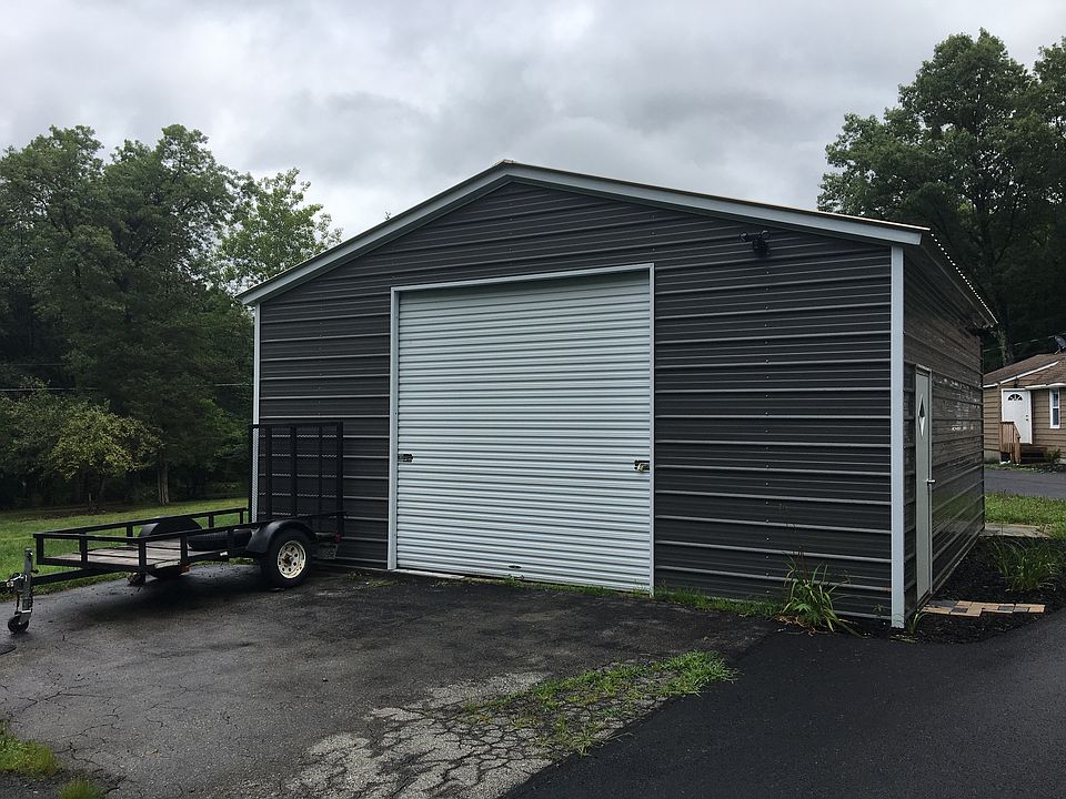 2nd image of 153 Reilly Rd