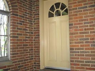 2nd image of 2083 Hillcrest Ave
