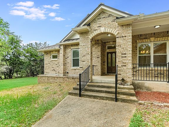 4th image of 606 Saddlehorn Dr