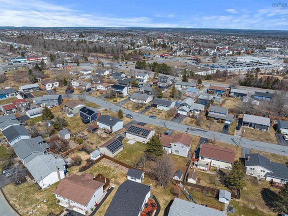 5th image of 80 Wexford Rd