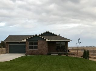 840 S Donna Ave, Garden City, KS 67846