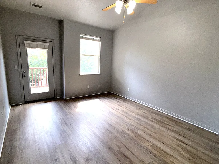 1468 W 140 N — Photo 19