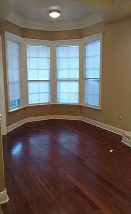 4th image of 377 Leawood Cir