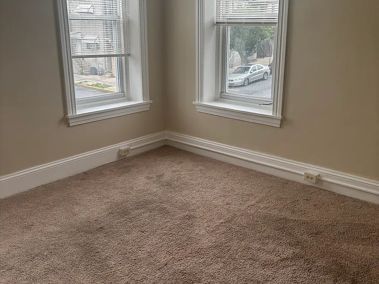 1048 Elm St #2 — Photo 6