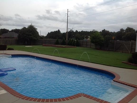 2nd image of 4760 Belvedere Cir