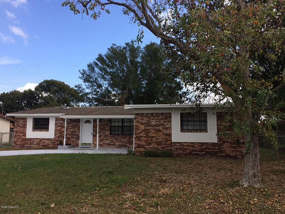 1st image of 915 N Singleton Ave #0