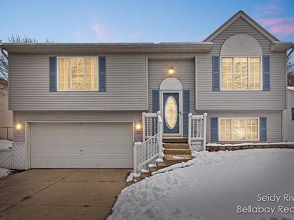 2nd image of 137 Rollingwood Dr