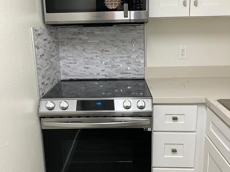 2875 N Los Felices Rd #202 — Photo 17