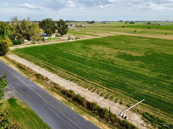4150 North, Buhl, ID 83316