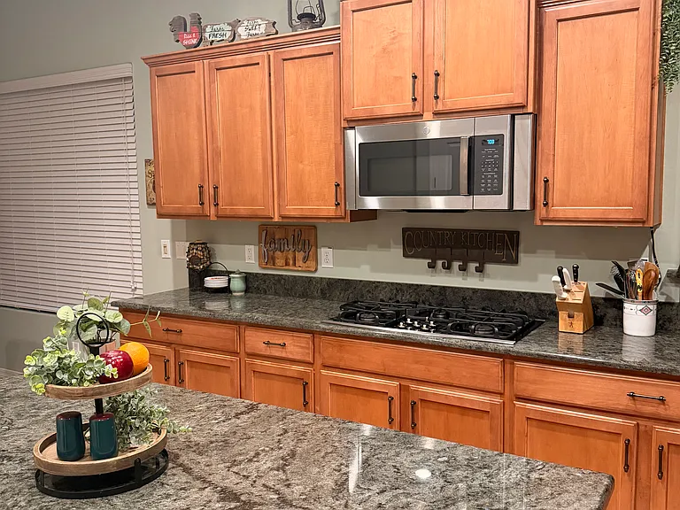 3925 N Monument Dr — Photo 32