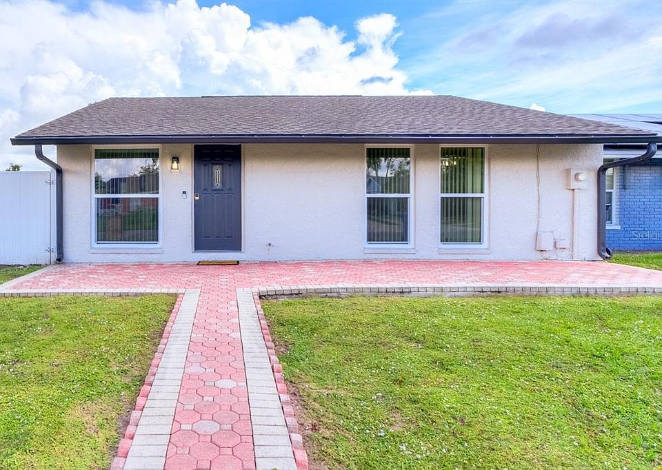 1st image of 8541 Briar Grove Cir