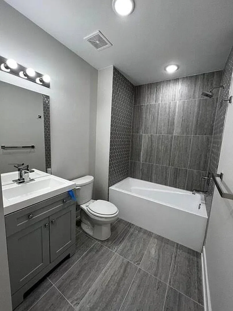 719 North 35th Street — Photo 4