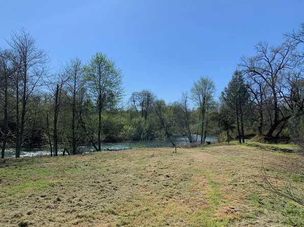 Brighton Ct, Bella Vista, CA 96008