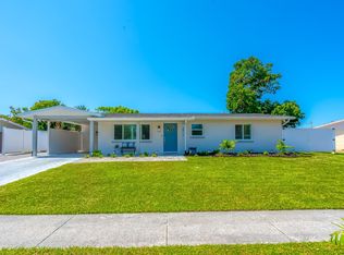 2812 Seaspray St, Sarasota, FL 34231