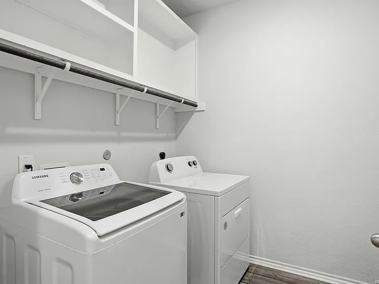 12611 Auriga — Photo 33