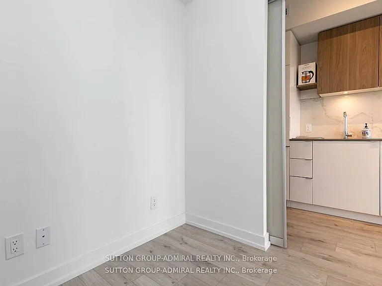 161 Roehampton Ave #3501 — Photo 9