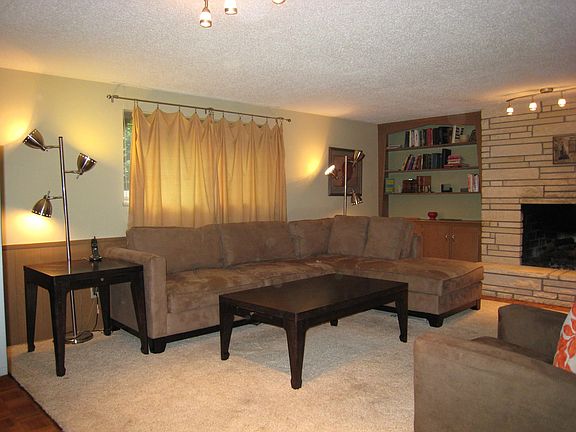 4th image of 5112 NW 26th St
