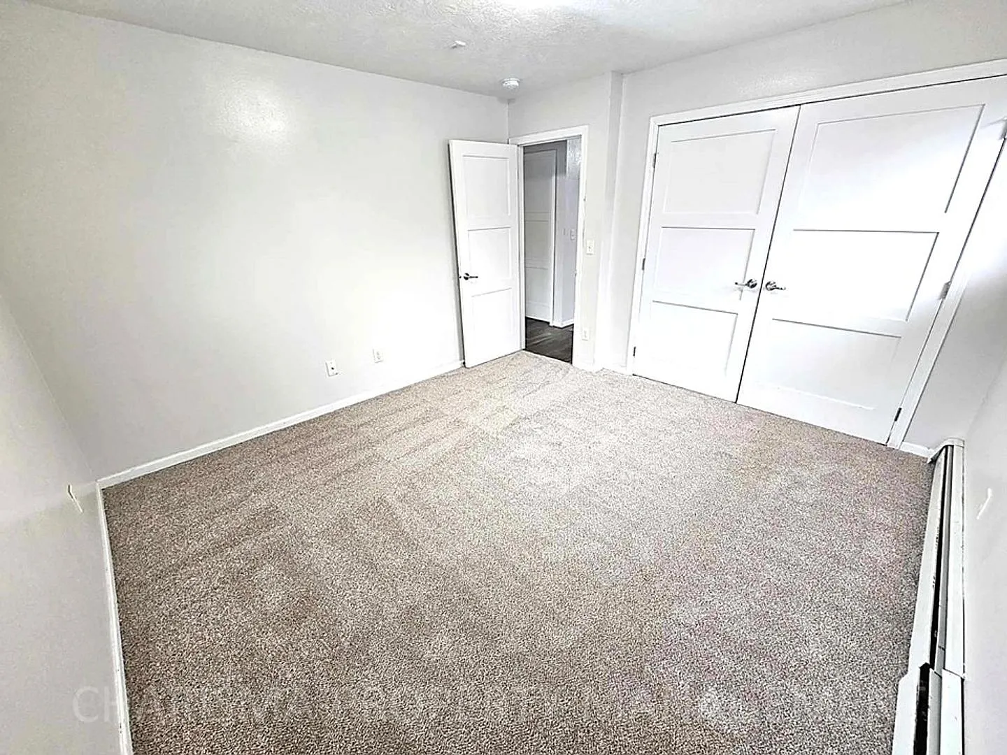 Sixth Street Apartments — Photo 2