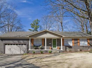 6 Coachlight Cir, Little Rock, AR 72227