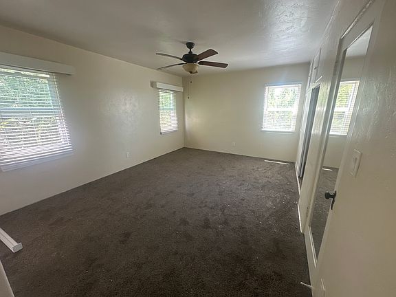5th image of 3687 Columbia St #3687