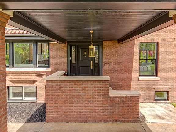 4th image of 824 Bonnie Brae Pl