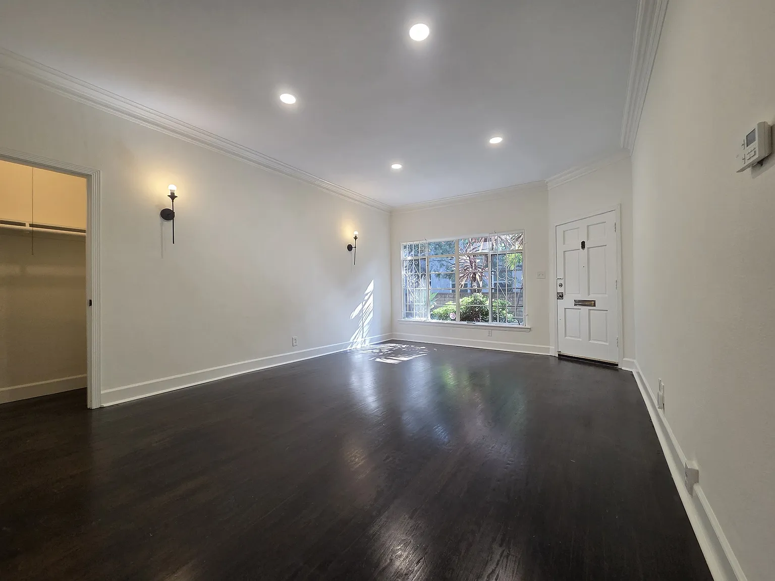 1 bed, 900 sqft, $3,195 — Photo 1
