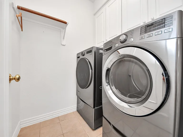 605 W Polk St #B — Photo 35