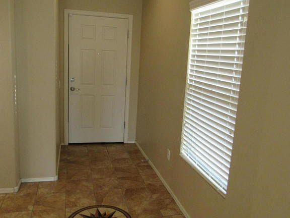 4th image of 577 W Calle Sombra Linda
