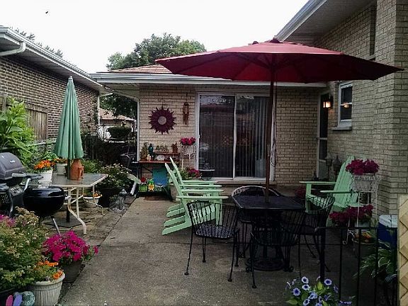 3rd image of 1445 W North Ave