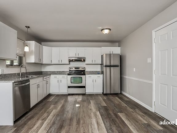 3rd image of 2140 Danelle Dr