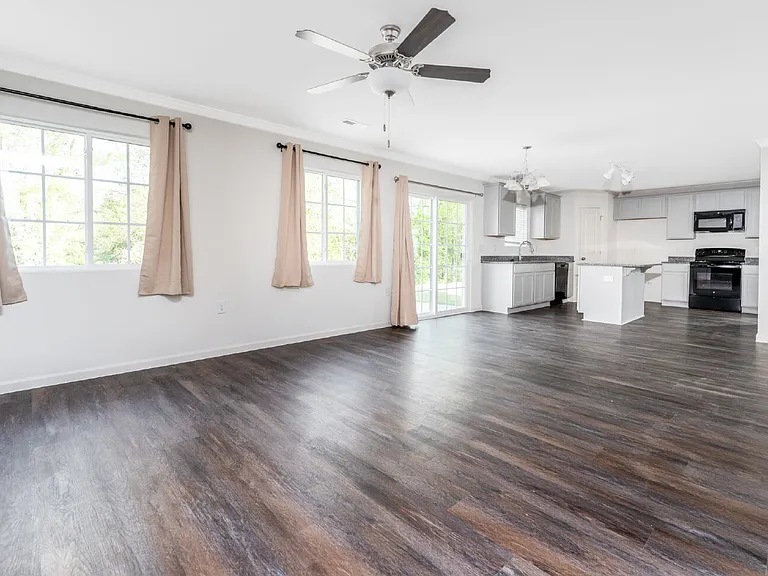 3662 Foxton Dr — Photo 18