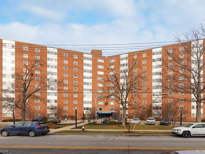 11850 Edgewater Dr APT 805, Lakewood, OH, 44107