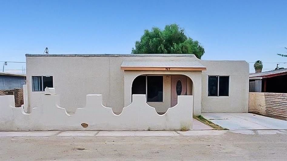 1st image of 909 S Pagent Ave